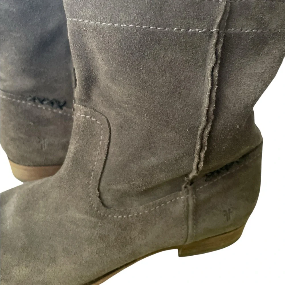 Frye Dark Brown Suede Cara Ankle Pull On Booties 9 - Picture 8 of 14